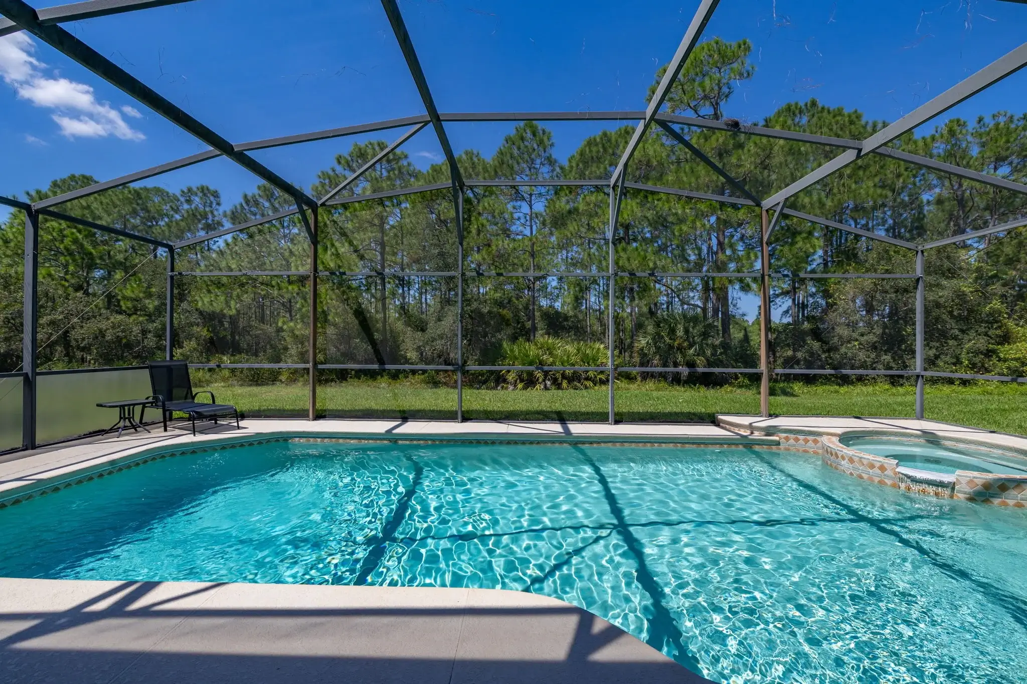 1008WS - Spacious 6 bed 4.5 Bath Villa on a Gated Resort