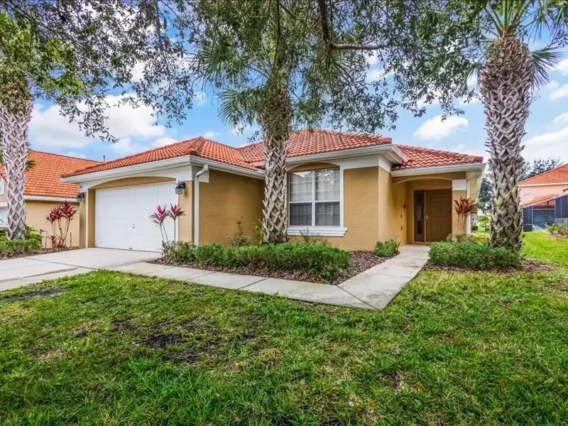 114SV - Fabulous 4 Bed/3 Bath Solana Retreat