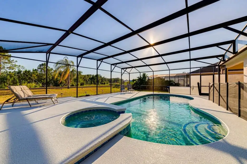 155YS - Newly Refurbished, 5 Bed 4 Bath Villa, Extended Deck