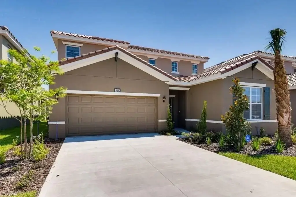 5292ST - Stunning Decor - 6 Bed Solterra Villa!
