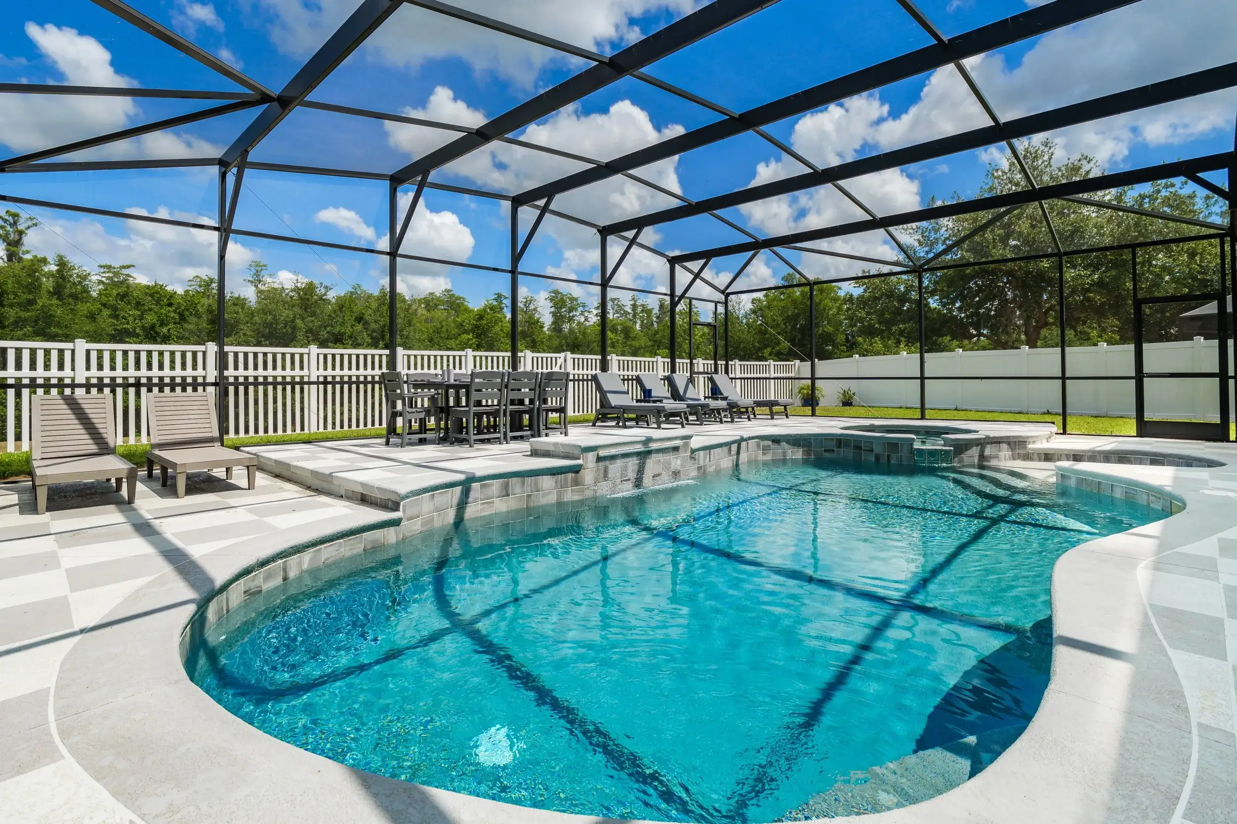 509AL - Breathtaking 5 Bed Villa on Legacy Park